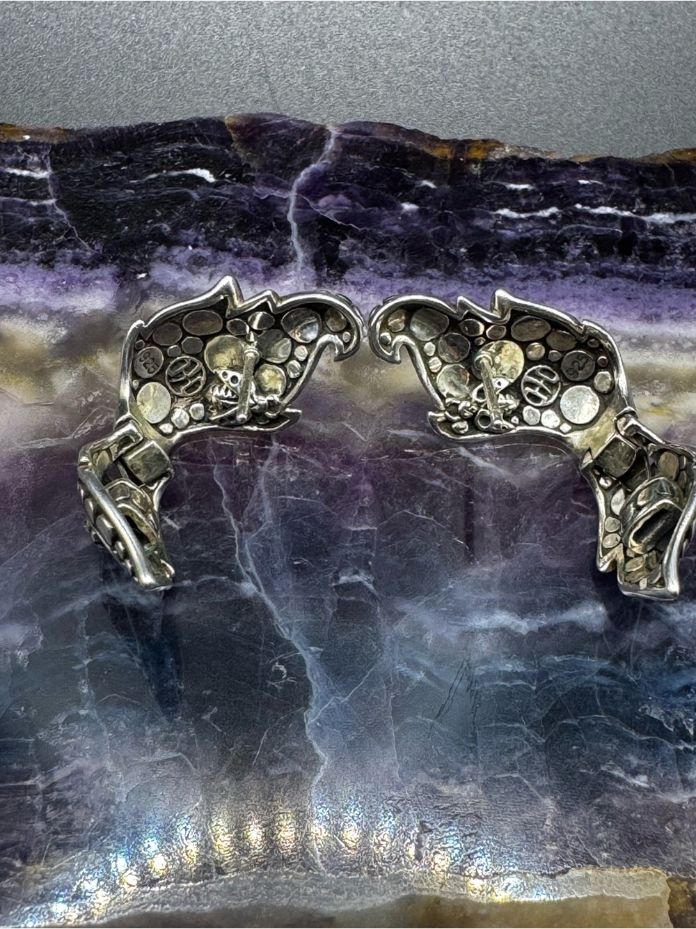 John Hardy 925 Sterling Silver Dot Ayu Leaf Earrings - Picture 3 of 8